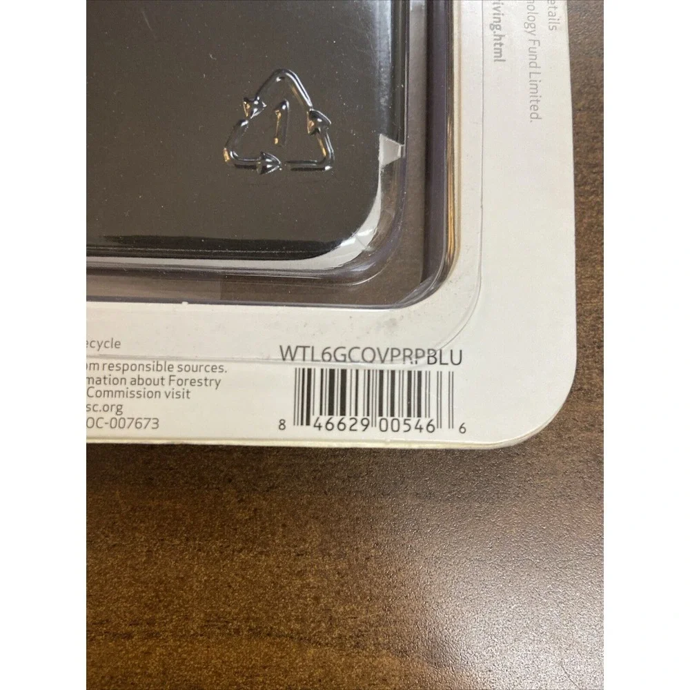 New In Box Verizon Brand iPhone Cover‎ 2014 4.7
